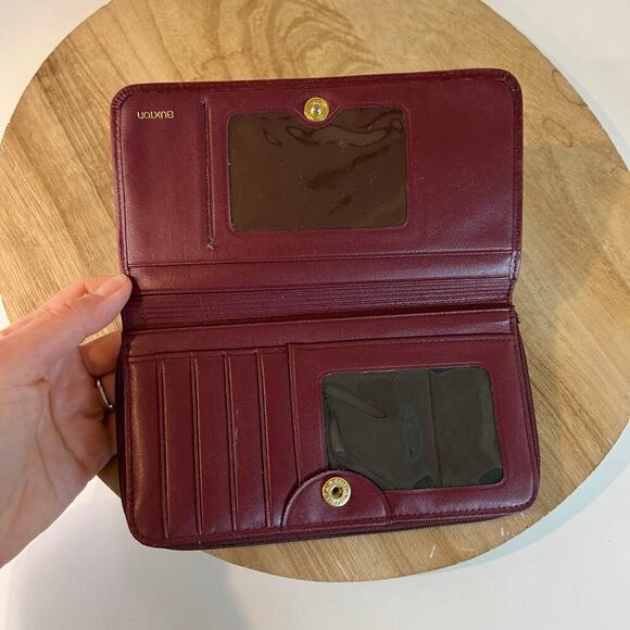 Red Top Grain Cowhide Genuine Leather Buxton Vintage Wallet - Picture 2 of 11